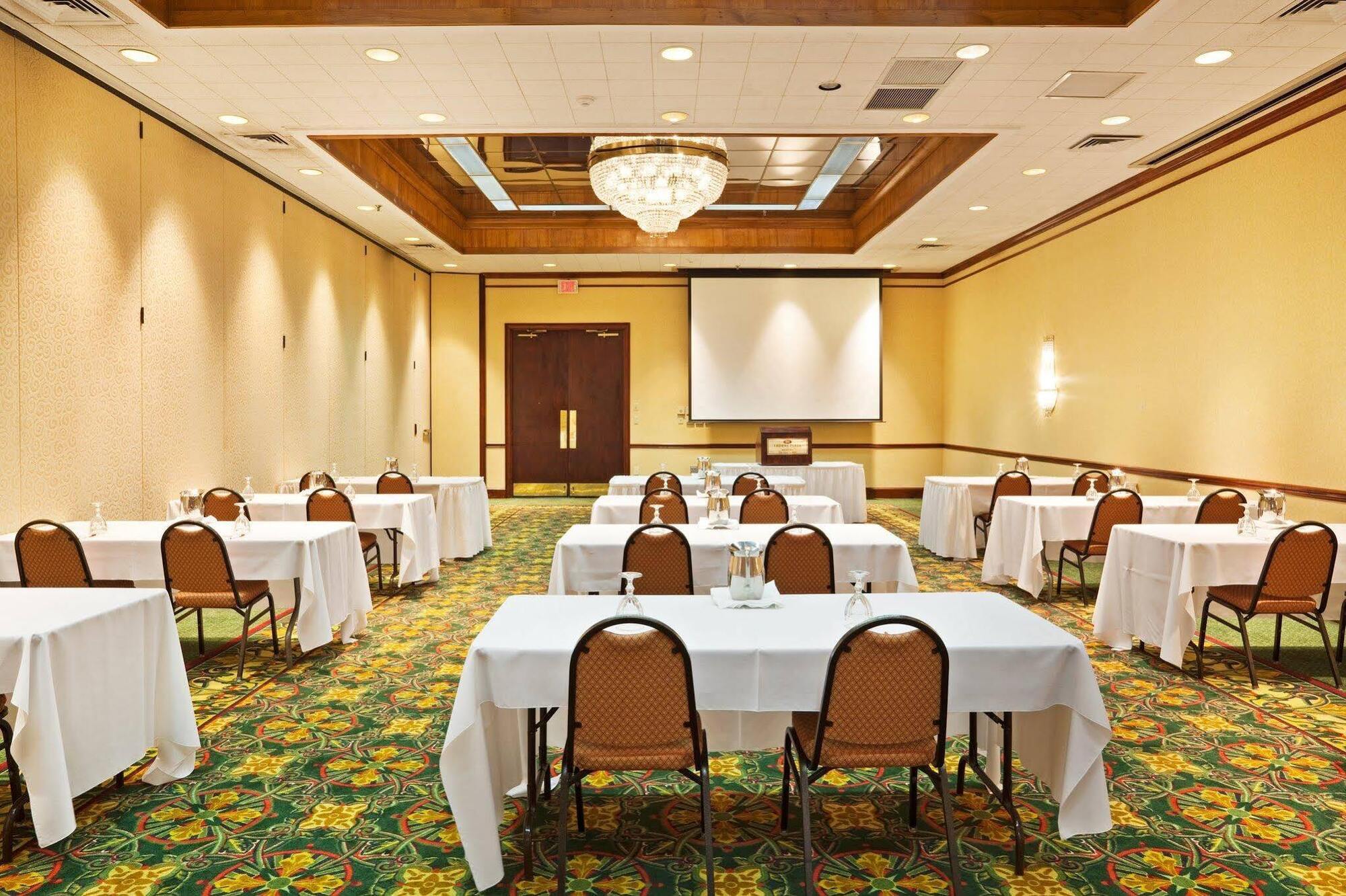 Crowne Plaza Hotel Hickory By Ihg Dış mekan fotoğraf